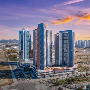  Apartment Urbanstay Songdo Moonlight Park South Korea